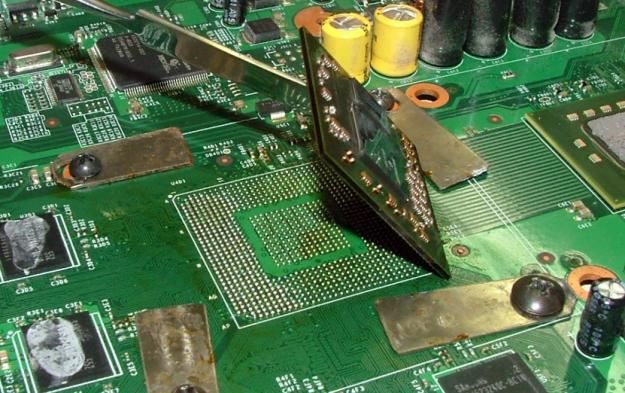 REBALLING A COMPUTADOR PORTATIL POR PROBLEMAS DE UNIDAD GPU Y MANTENIMIENTO CORRECTIVO